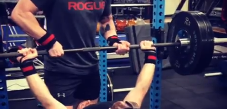 A Note On Powerlifting Spotters – Anvil Strength Co