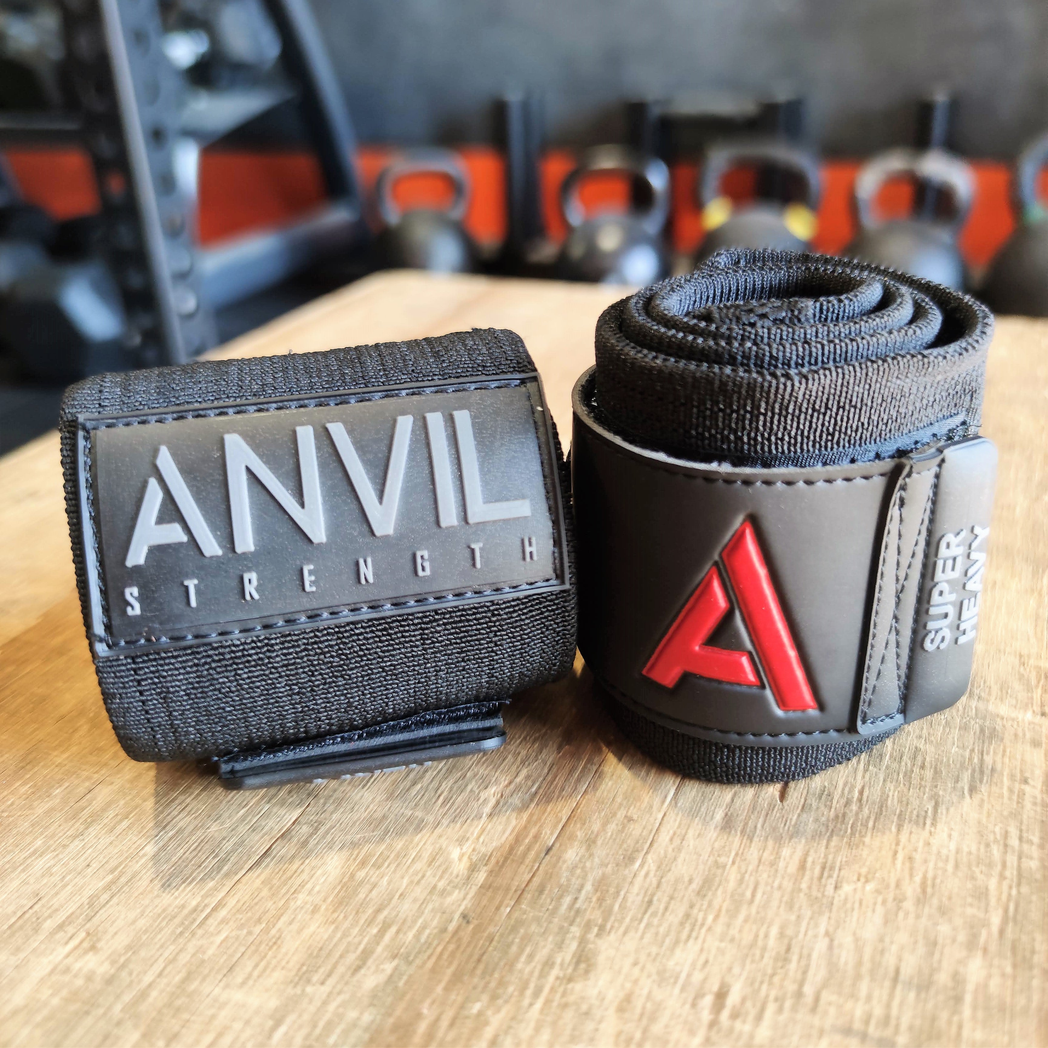 anvil-wrist-wrap-super-heavy-front-view